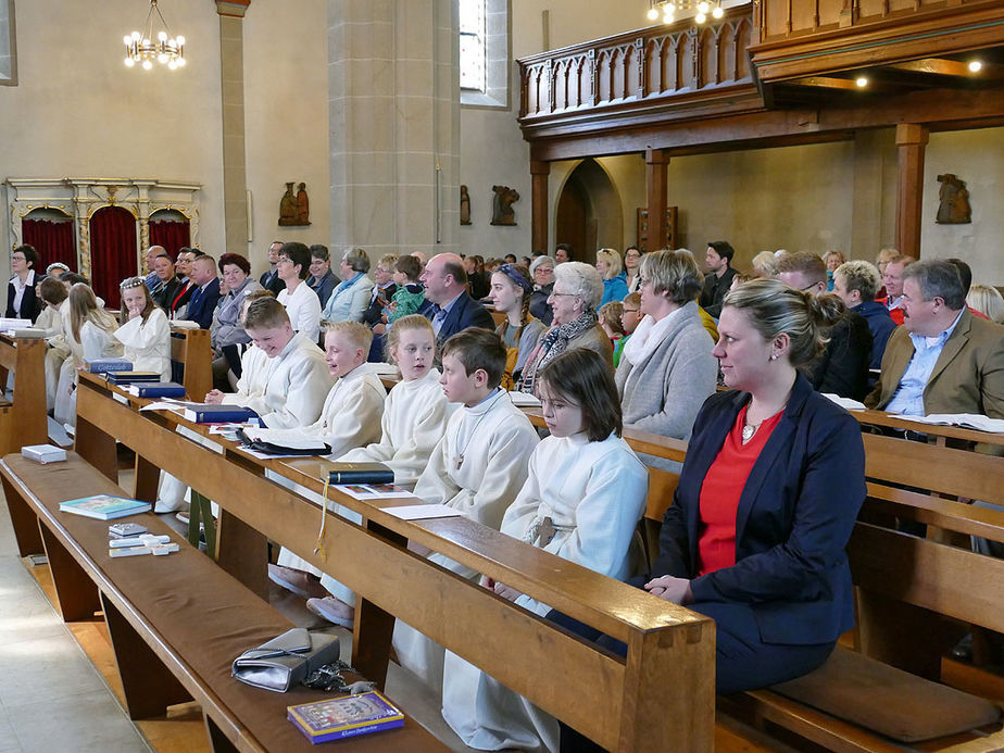 Dankgottesdienst der Kommunionkinder (Foto: Karl-Franz Thiede)